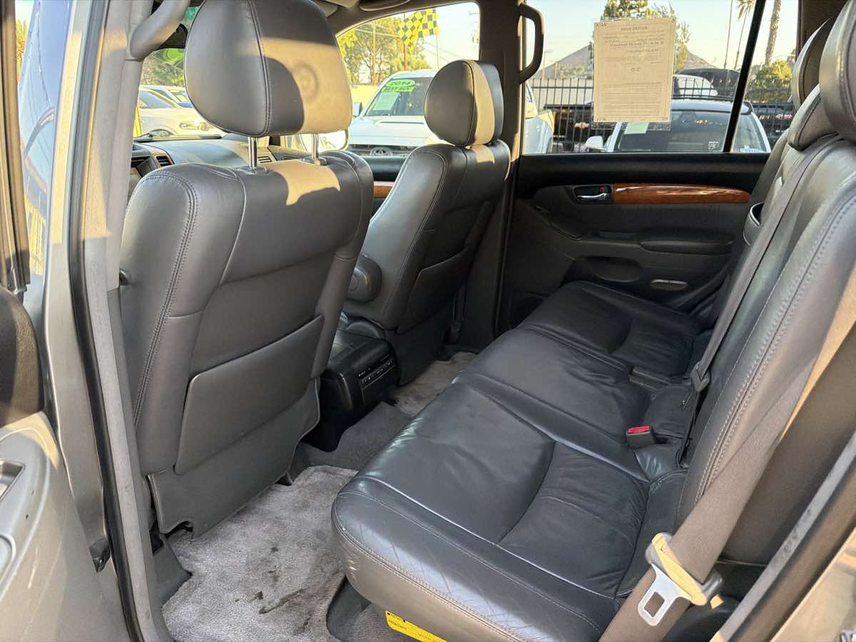 Lexus GX photo 29