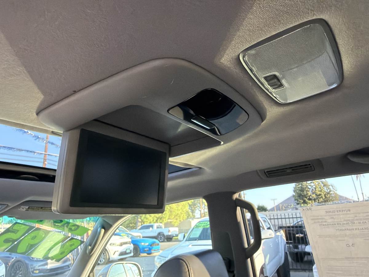 Lexus GX photo 31