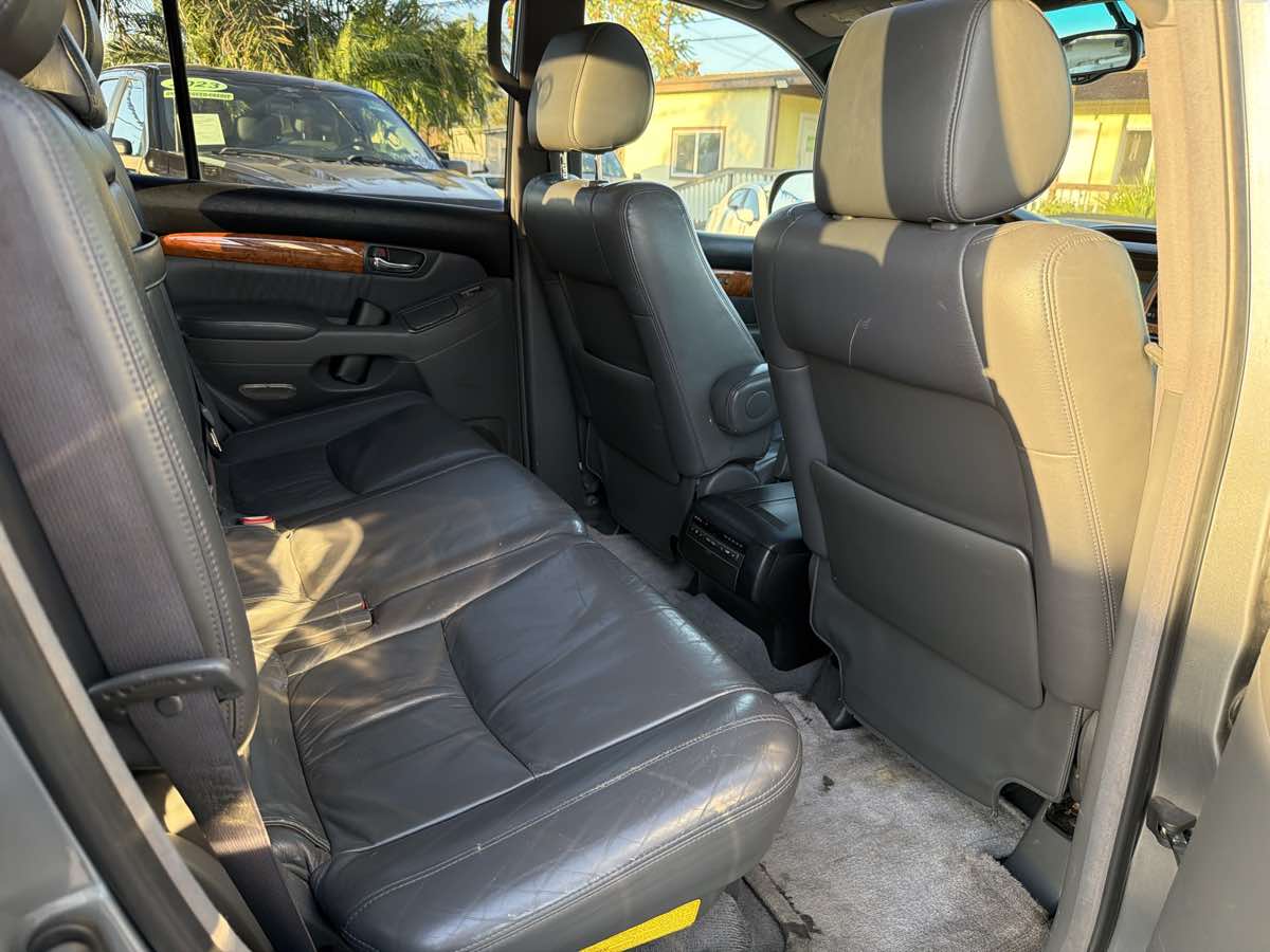Lexus GX photo 35
