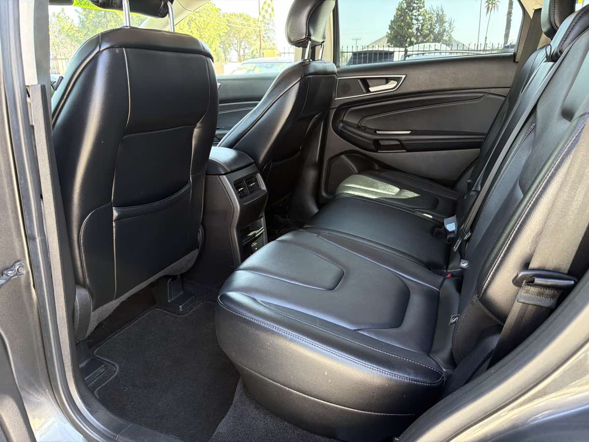 Ford Edge photo 20