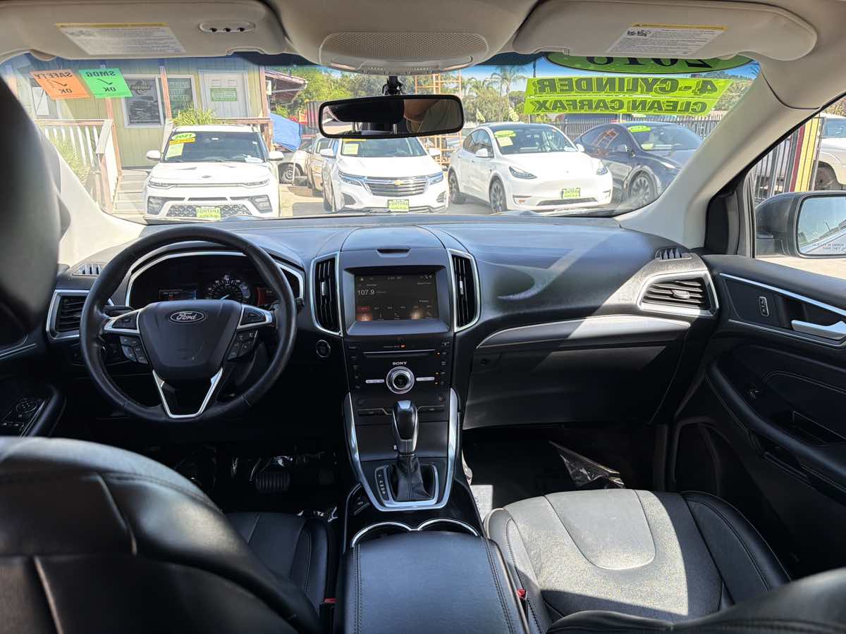 Ford Edge photo 21