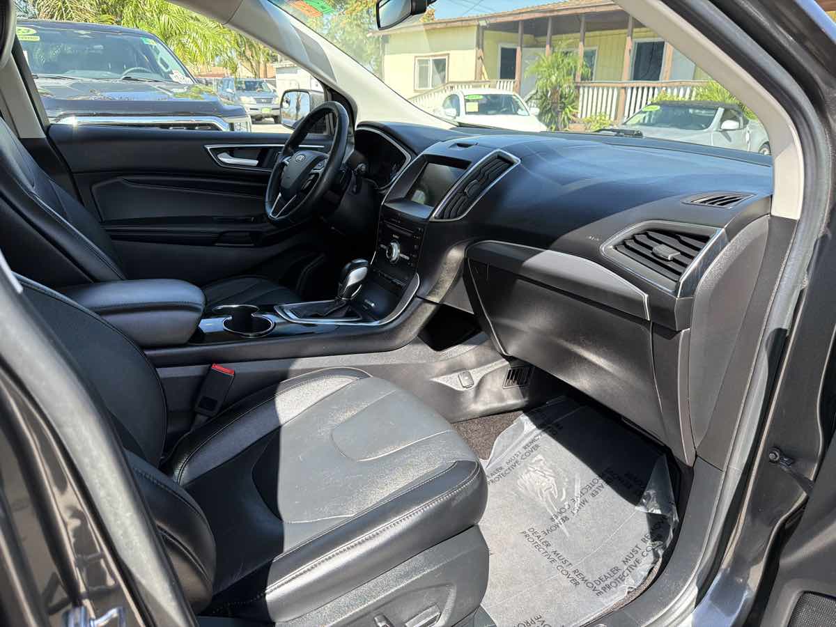 Ford Edge photo 24