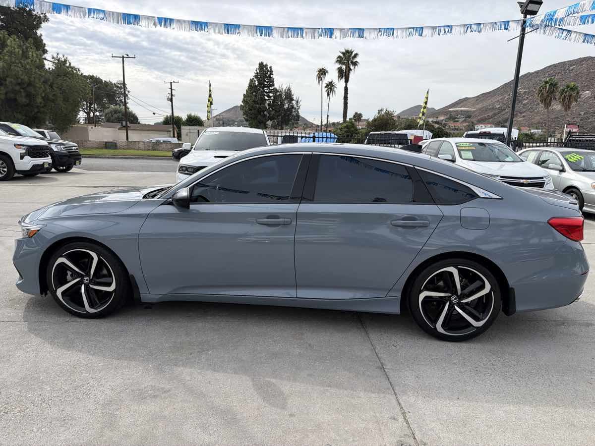 Honda Accord photo 2
