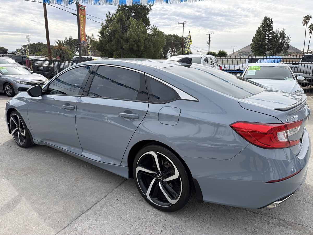 Honda Accord photo 3