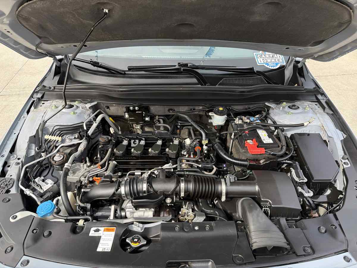 Honda Accord photo 27