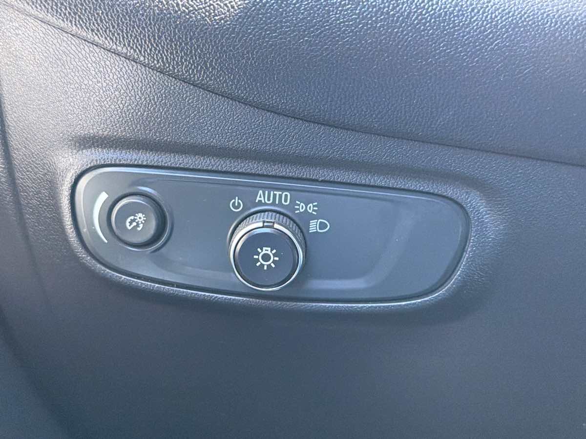 Chevrolet Equinox photo 12
