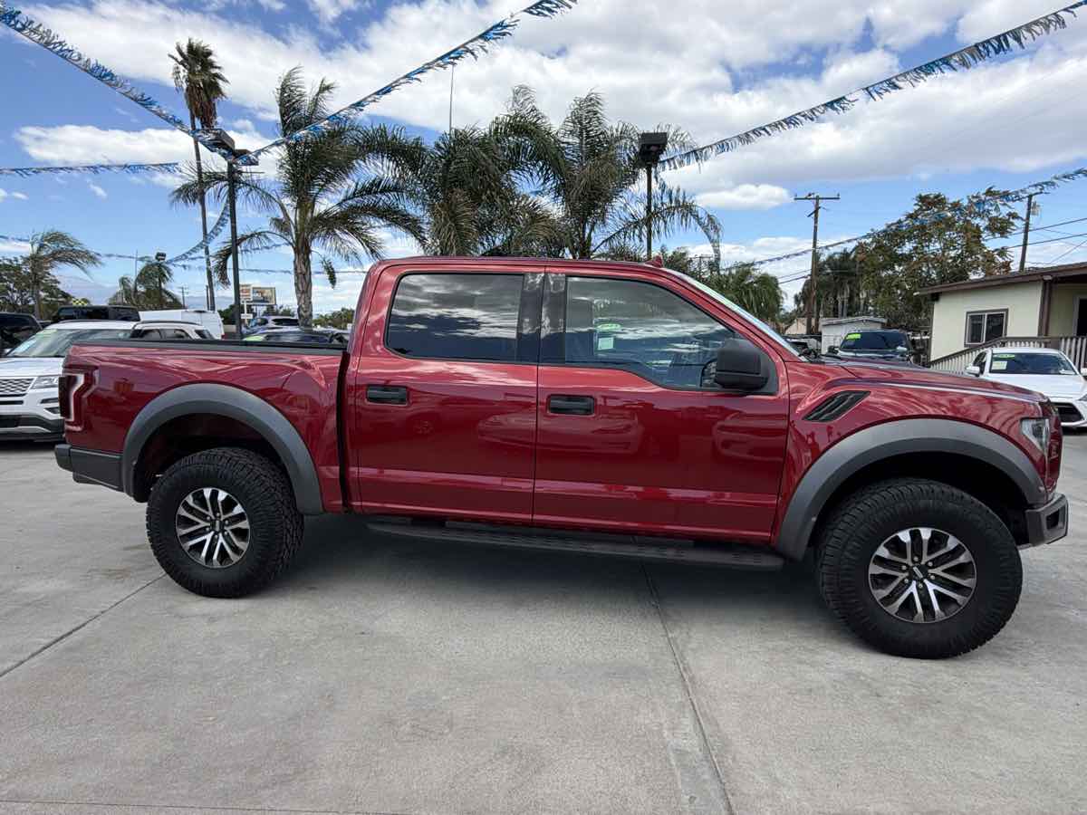 Ford F-150 photo 6