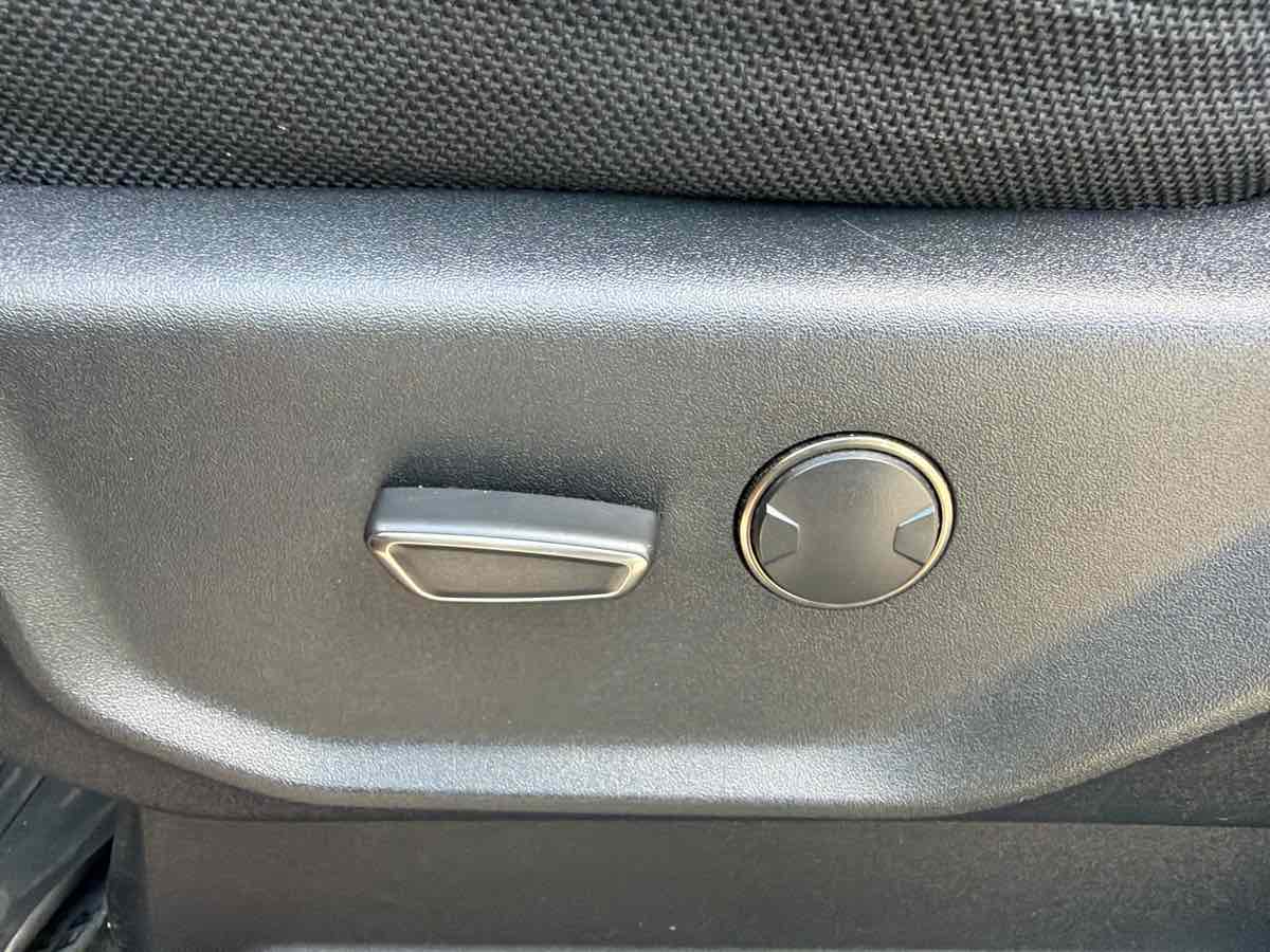 Ford F-150 photo 10