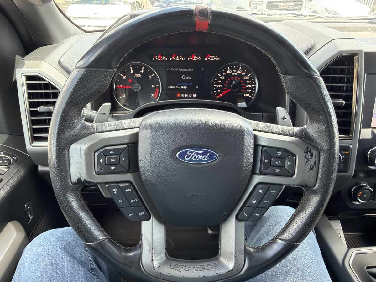 Ford F-150 photo 13