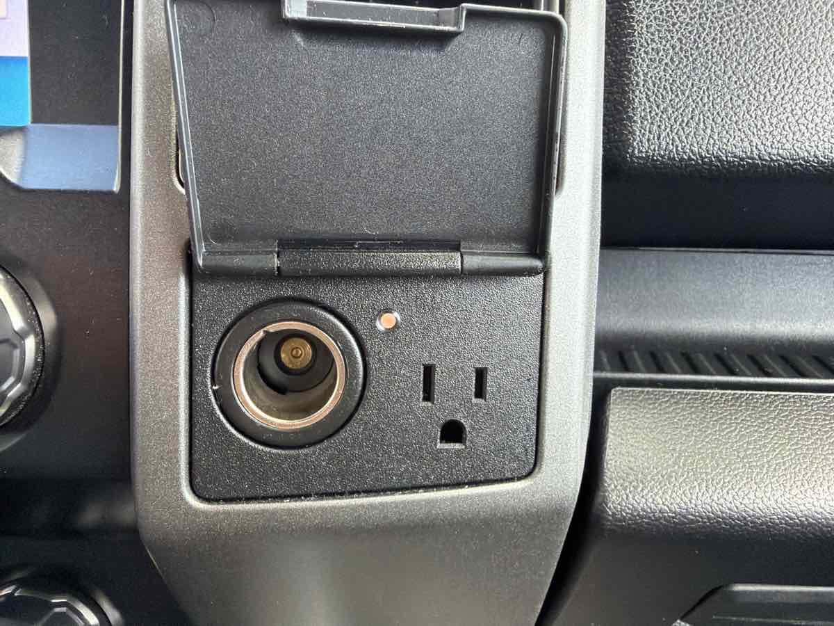 Ford F-150 photo 21