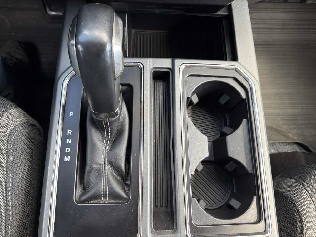 Ford F-150 photo 22