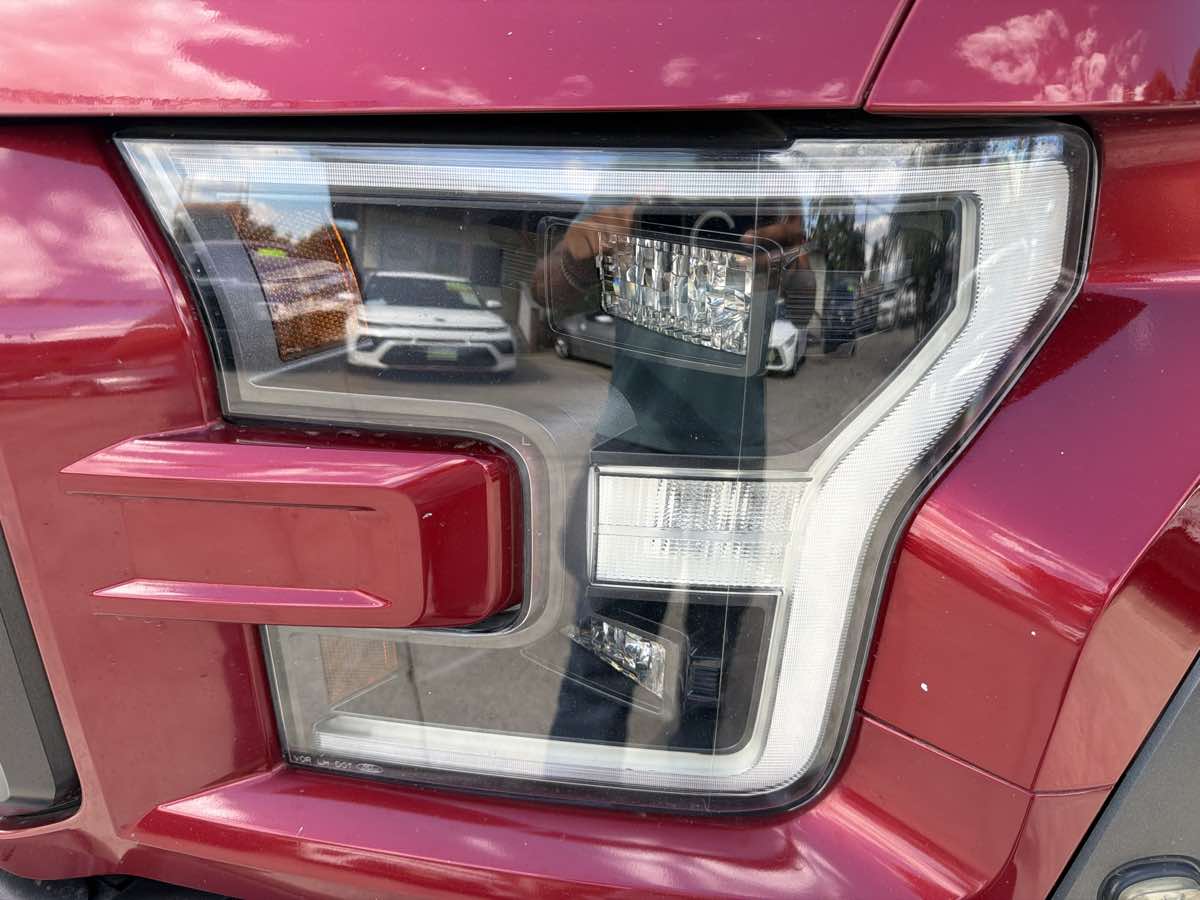 Ford F-150 photo 30
