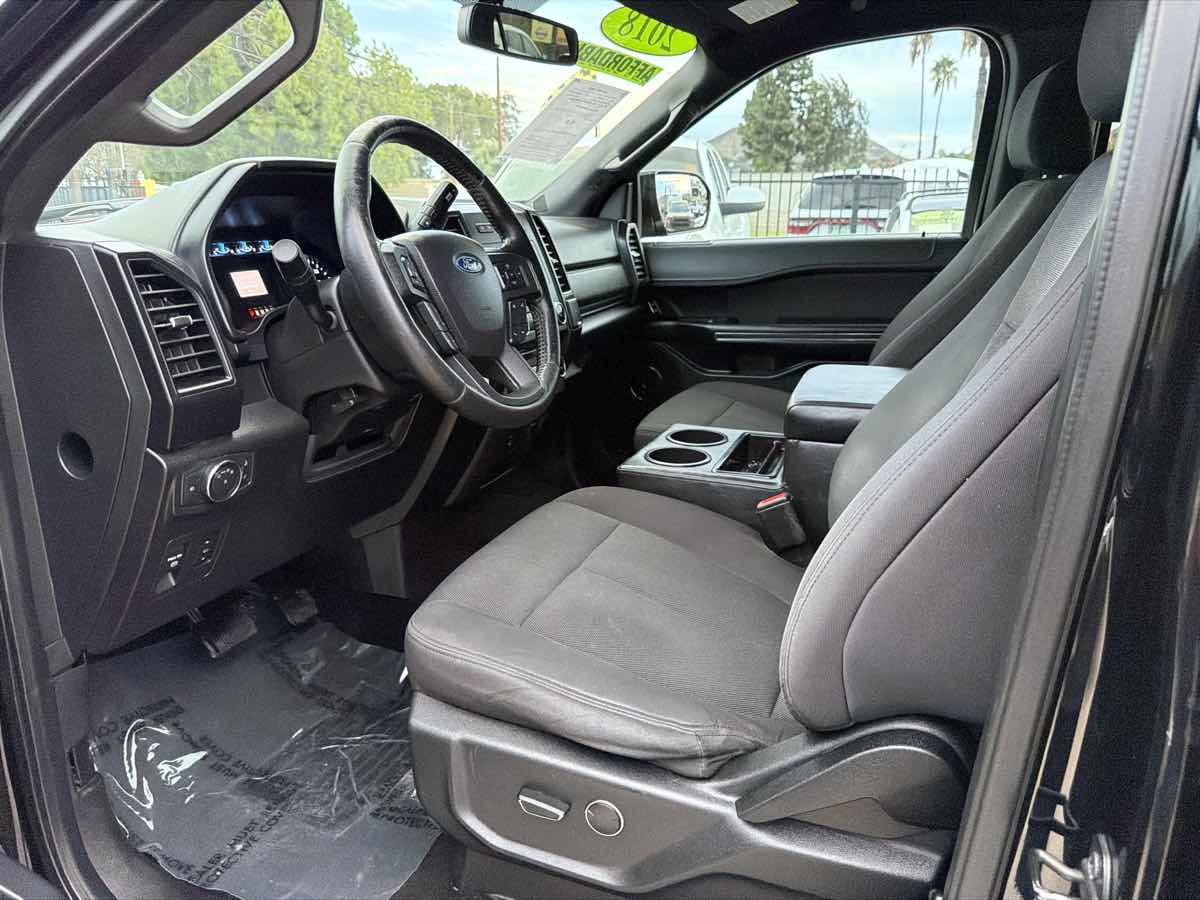 Ford Expedition photo 9