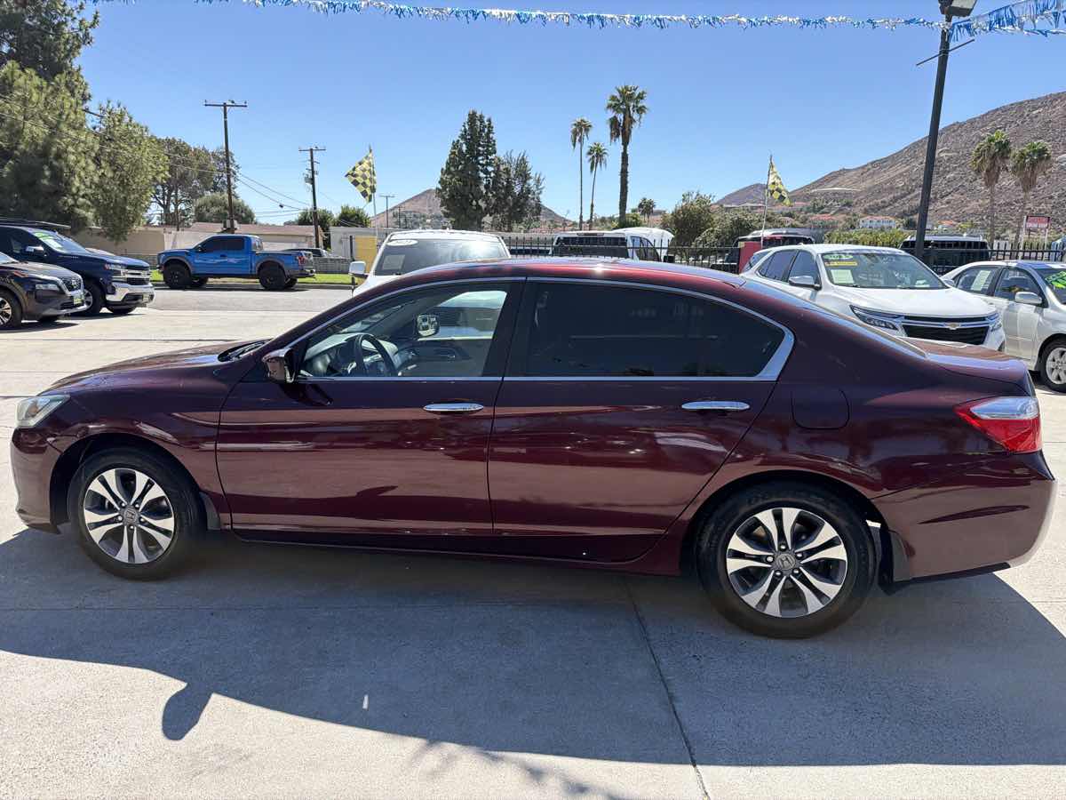 Honda Accord photo 2