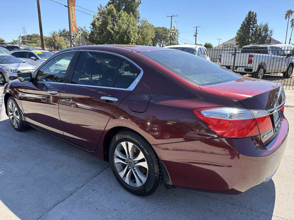 Honda Accord photo 3