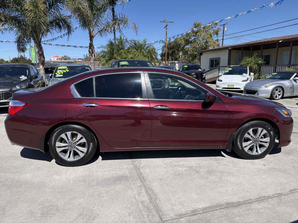Honda Accord photo 6