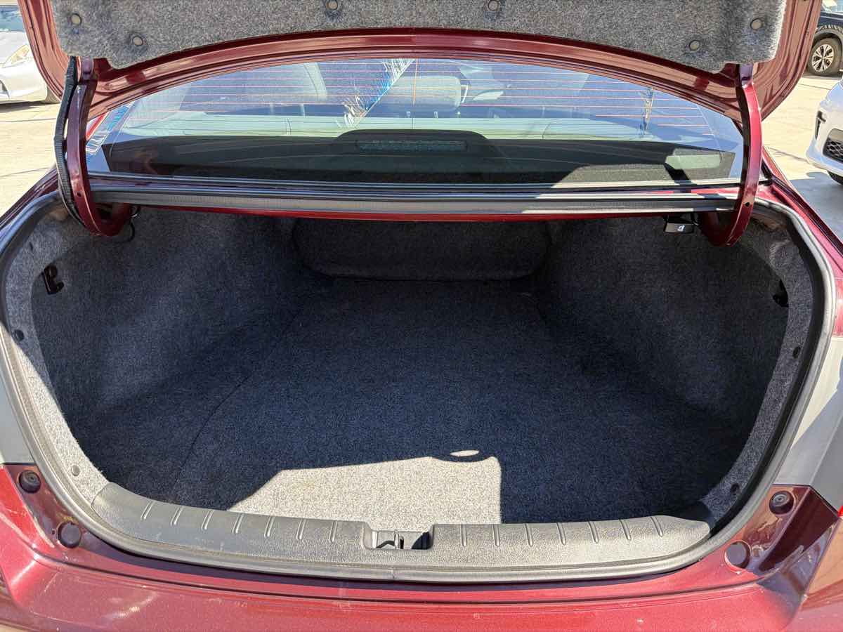 Honda Accord photo 23