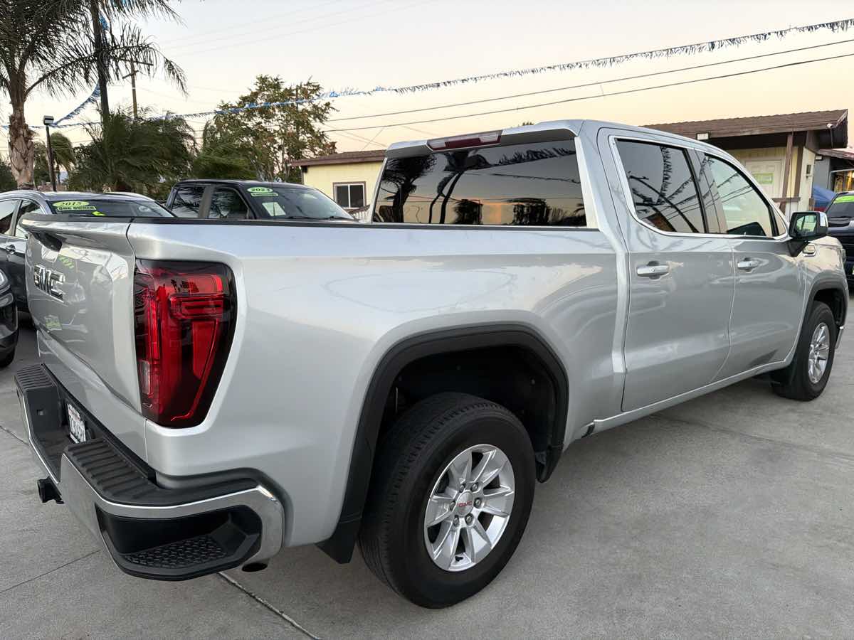 GMC Sierra photo 5