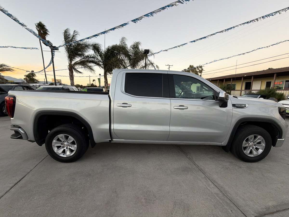 GMC Sierra photo 6