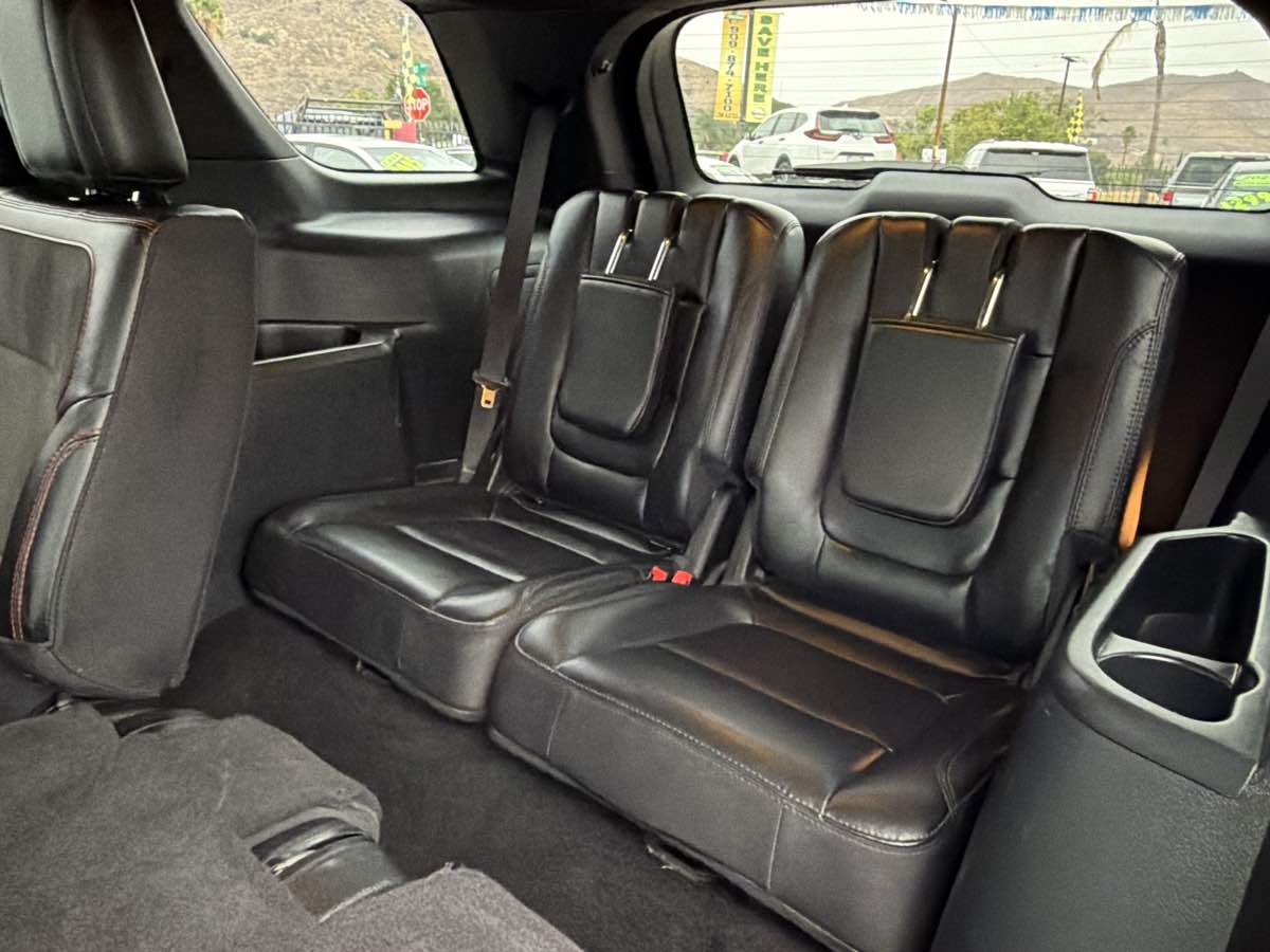 Ford Explorer photo 26