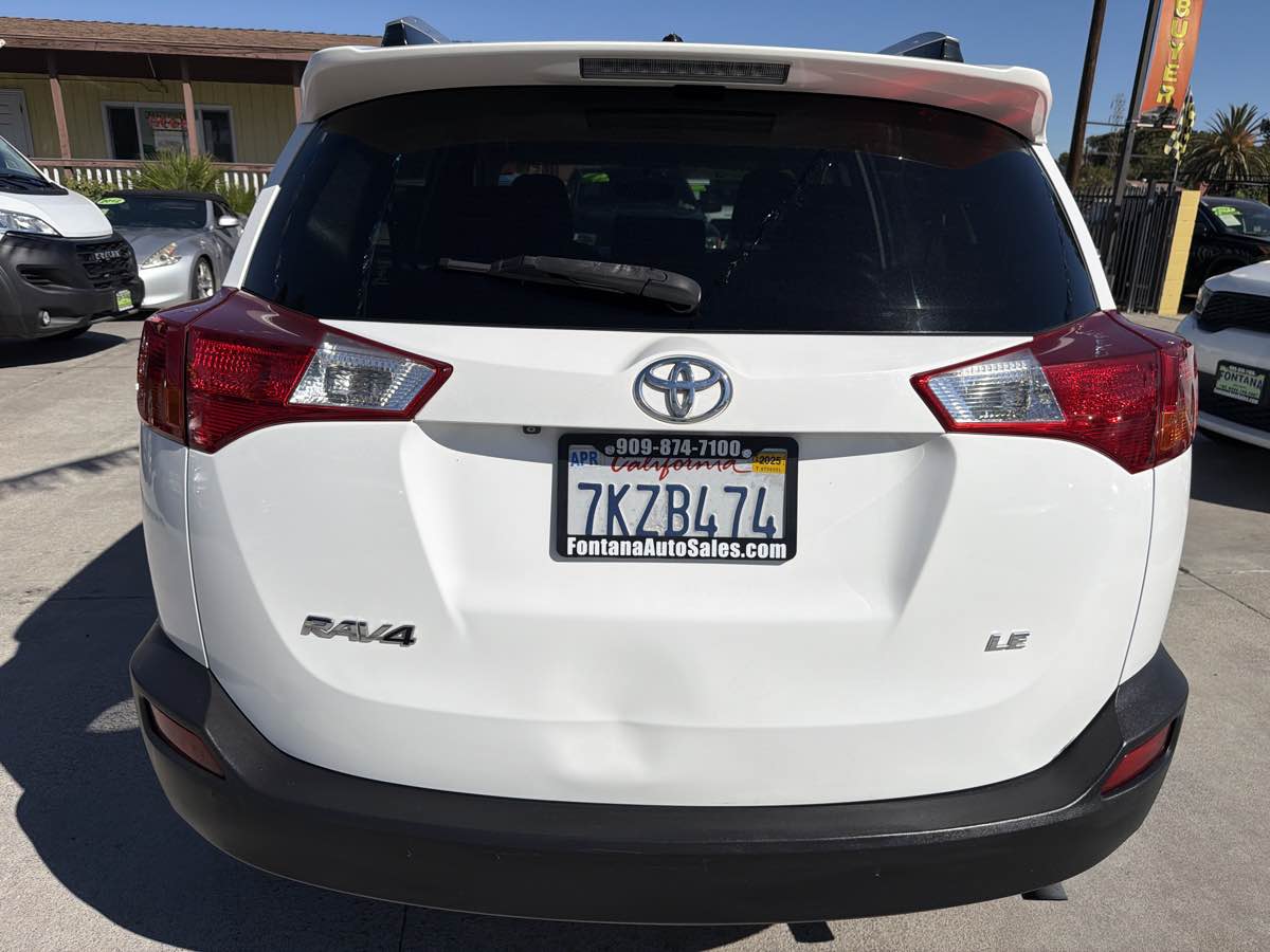 Toyota RAV4 photo 4