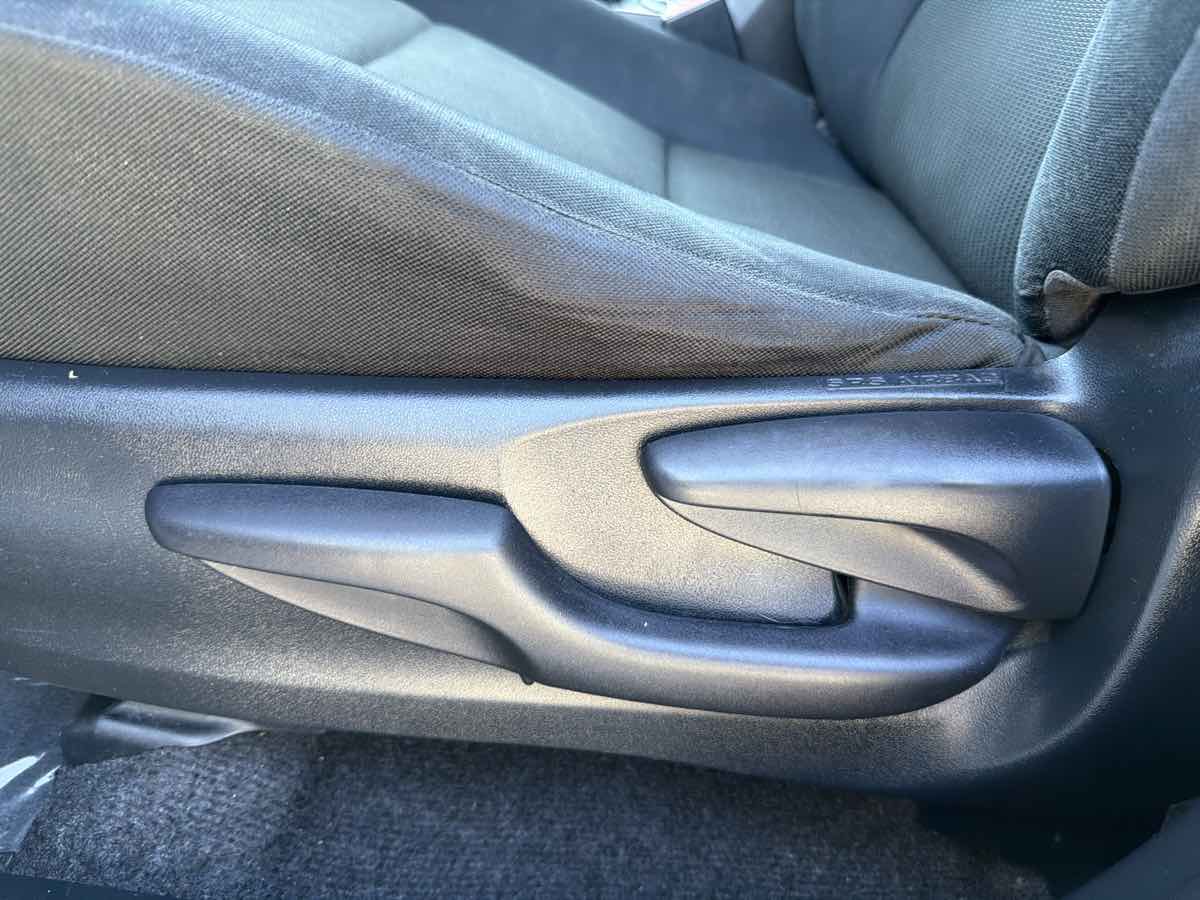 Toyota RAV4 photo 9