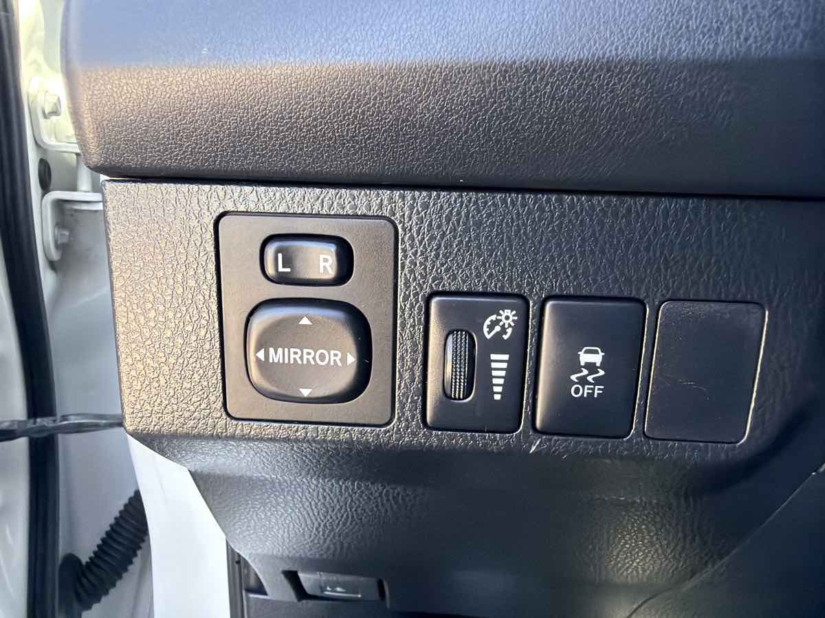 Toyota RAV4 photo 11
