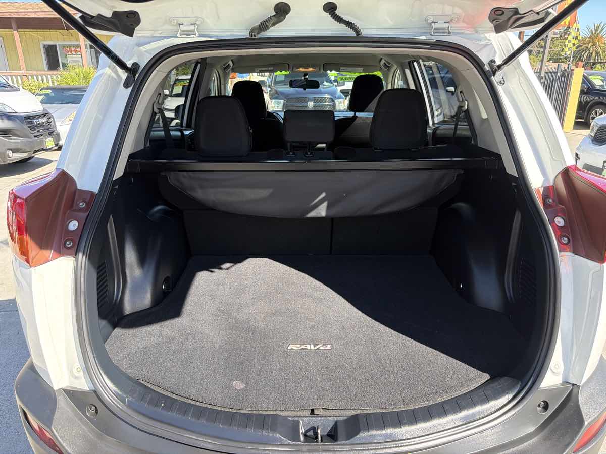 Toyota RAV4 photo 21