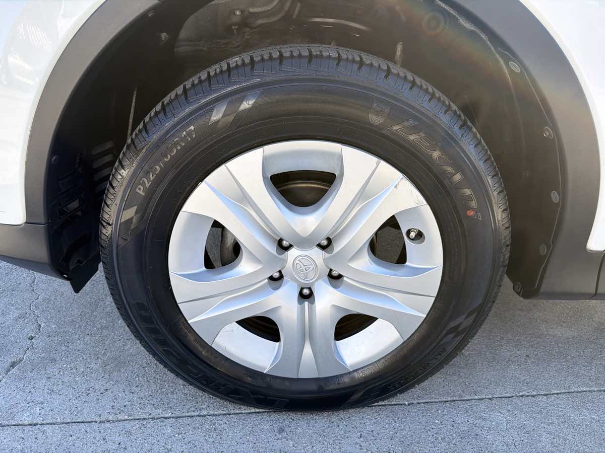 Toyota RAV4 photo 27