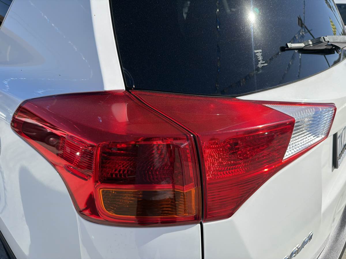 Toyota RAV4 photo 29