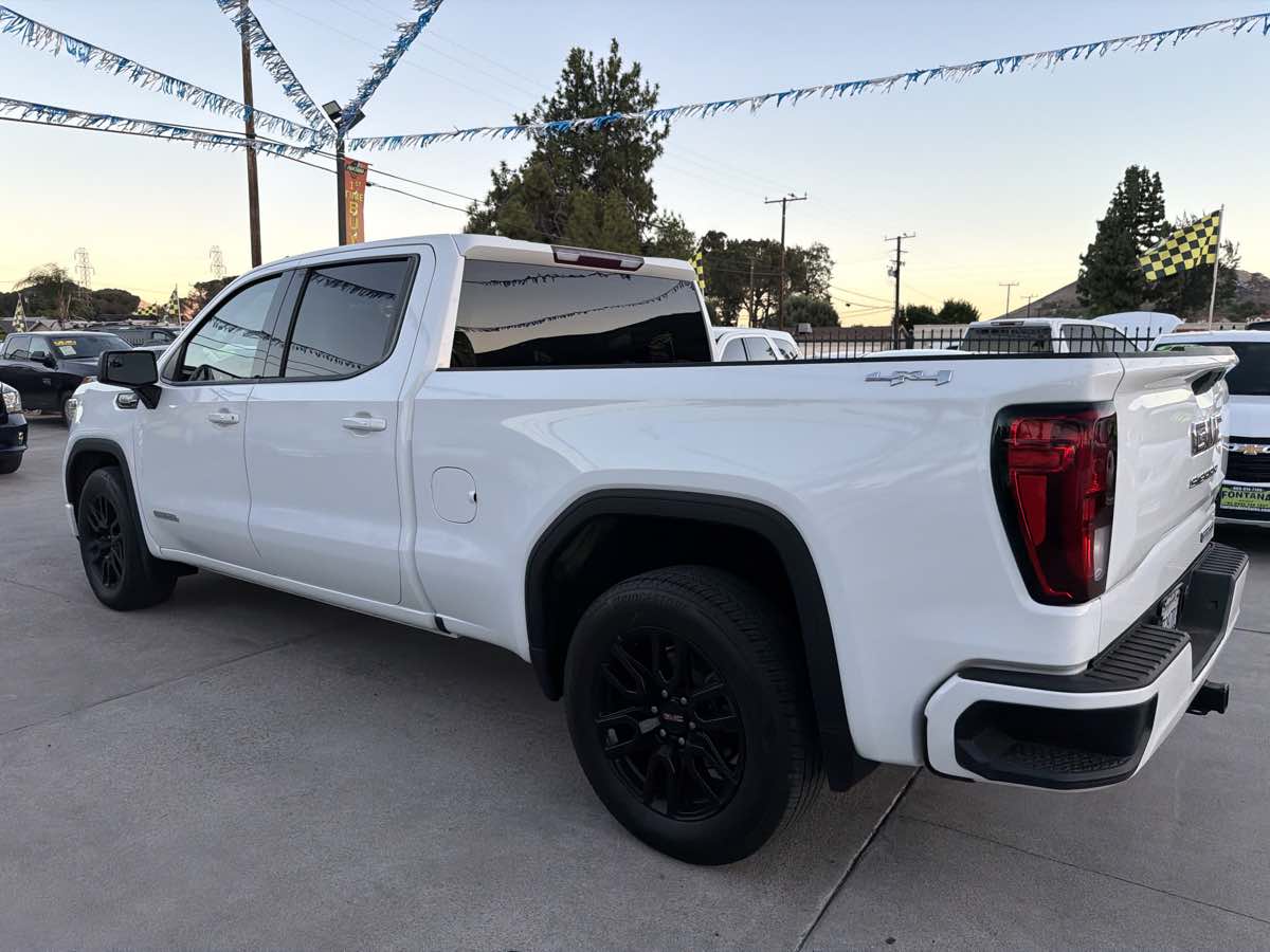 GMC Sierra photo 3