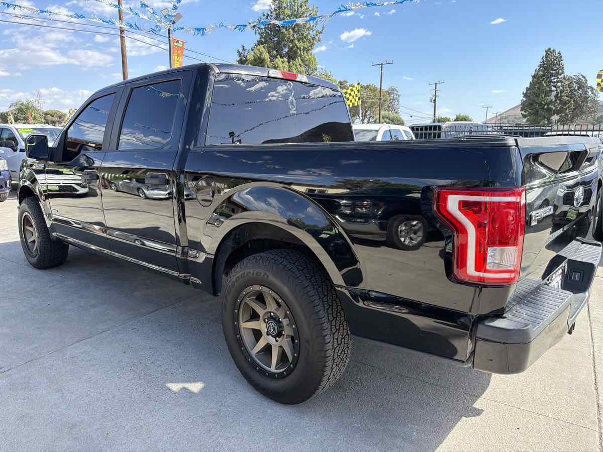 Ford F-150 photo 3