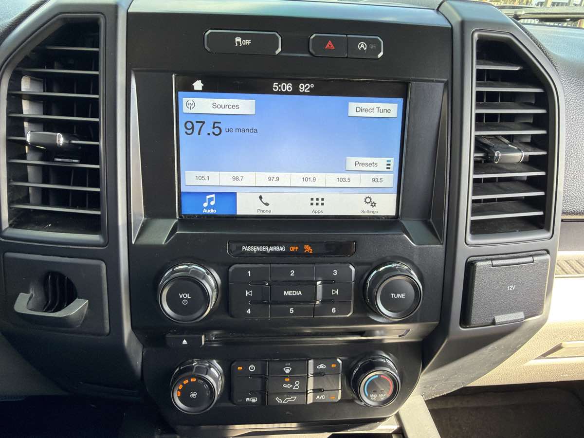 Ford F-150 photo 16