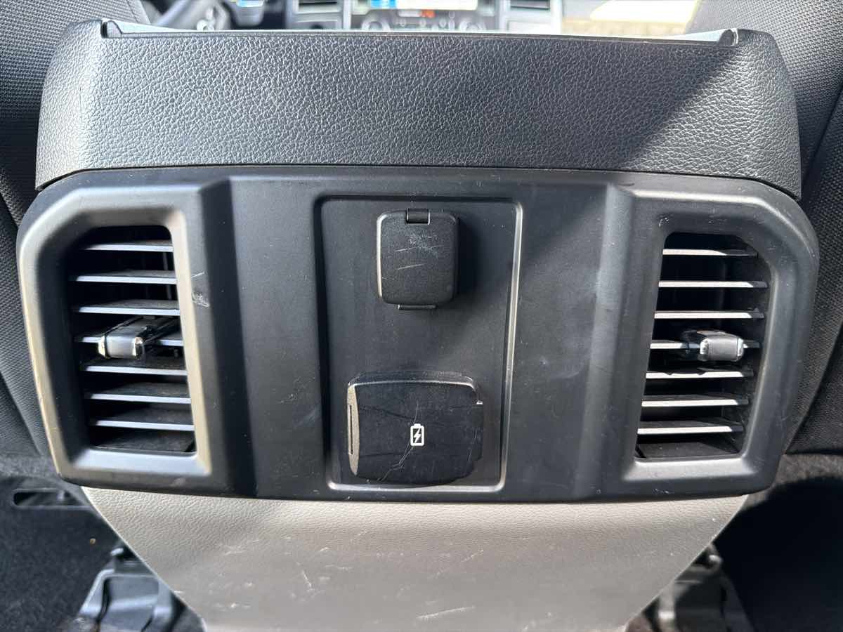 Ford F-150 photo 20