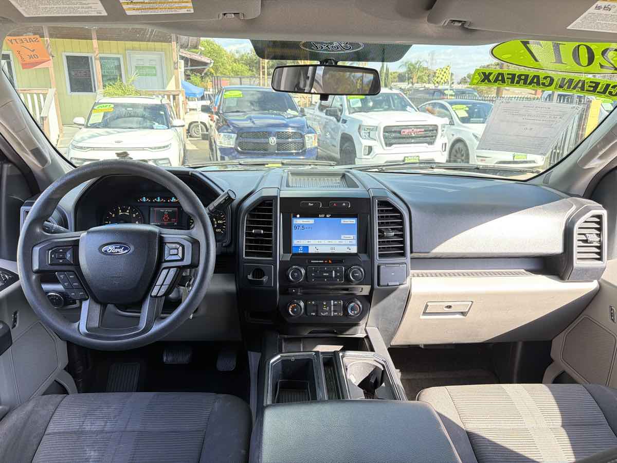 Ford F-150 photo 21