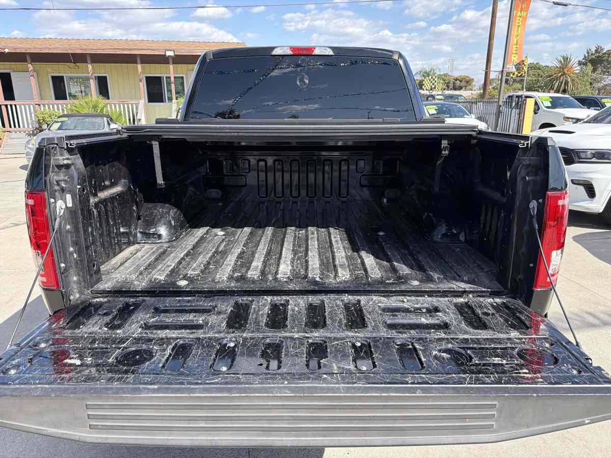 Ford F-150 photo 22
