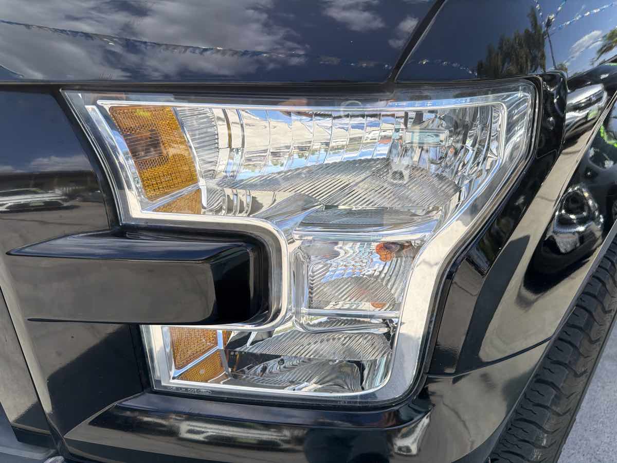 Ford F-150 photo 27