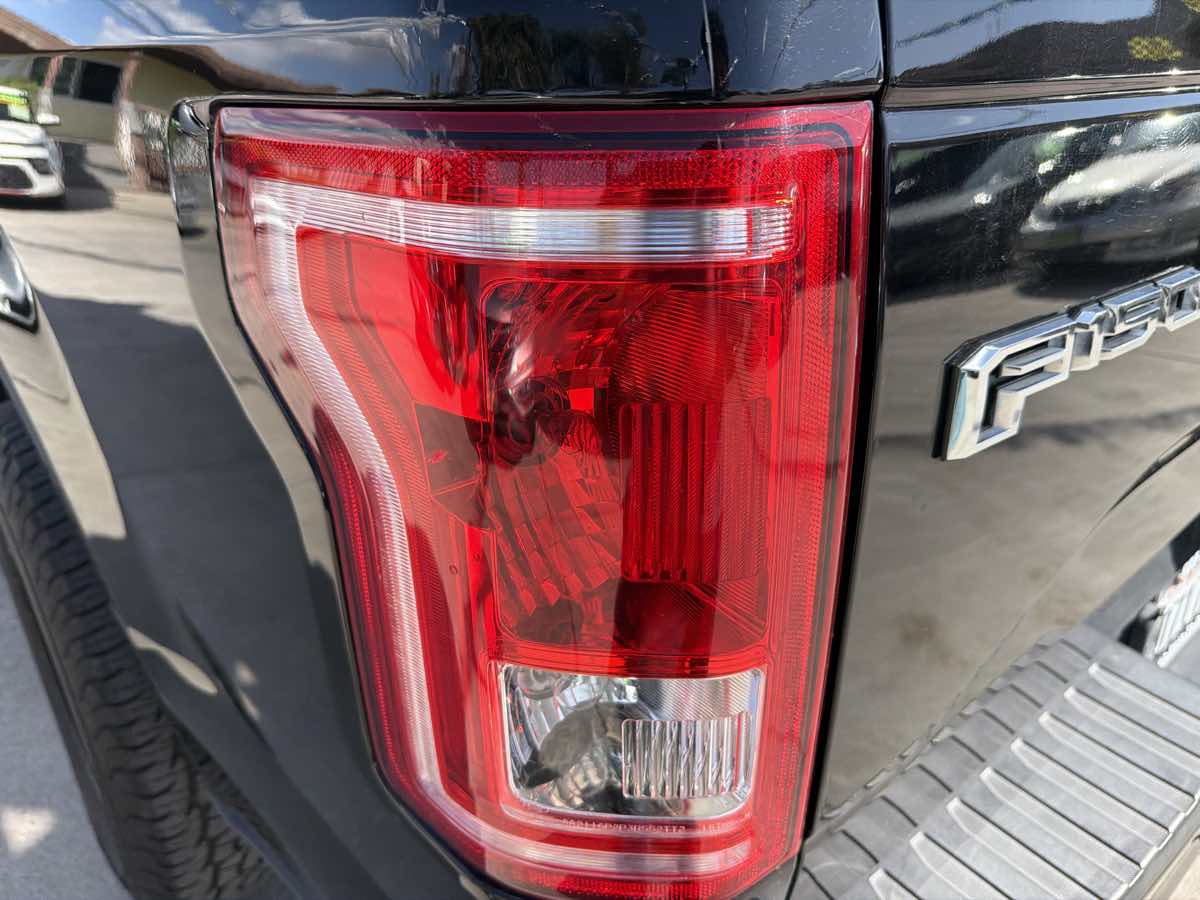 Ford F-150 photo 32
