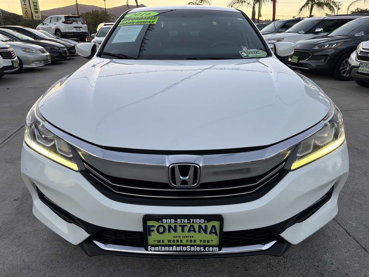 Honda Accord photo 8