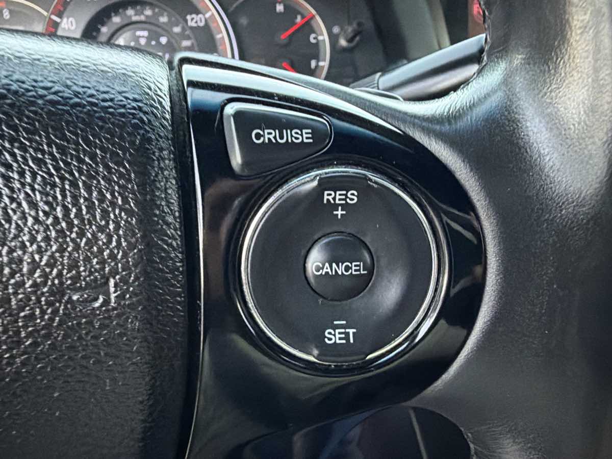 Honda Accord photo 16