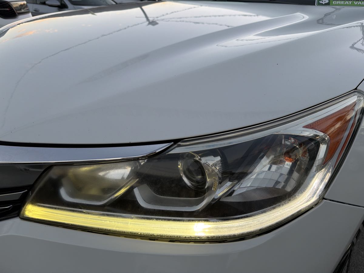 Honda Accord photo 27