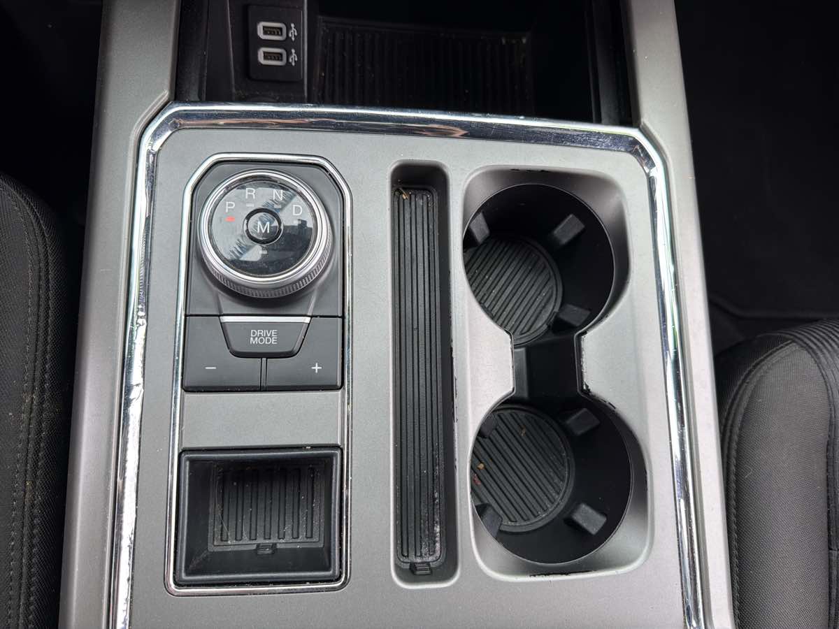 Ford Expedition photo 21