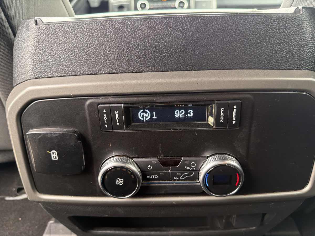 Ford Expedition photo 23