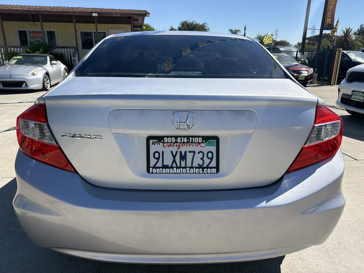 Honda Civic photo 4
