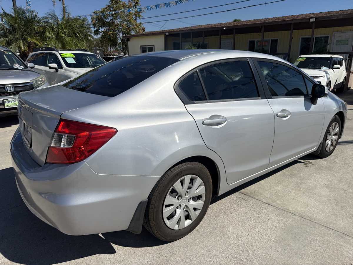 Honda Civic photo 5