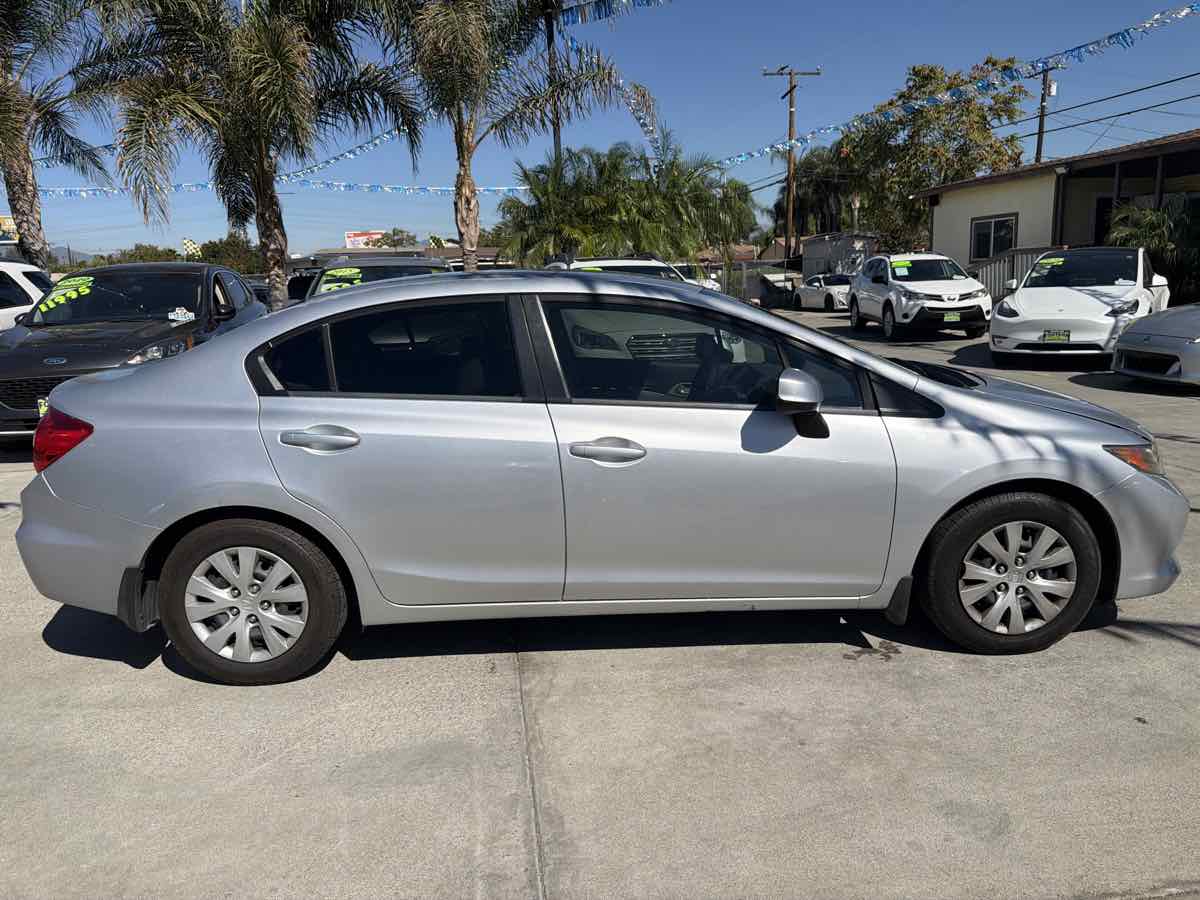 Honda Civic photo 6