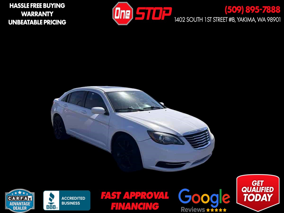 2013 Chrysler 200 Touring's photo