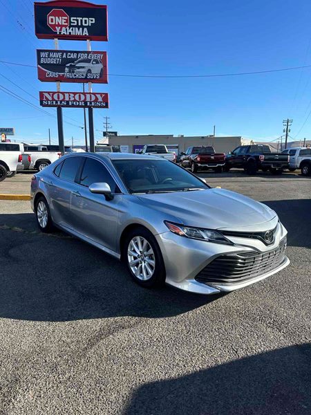 2018 Toyota Camry LE