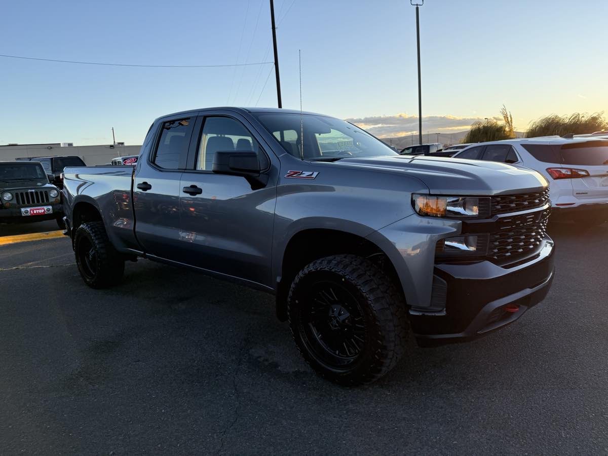 2020 Chevrolet Silverado 1500 Custom Trail Boss