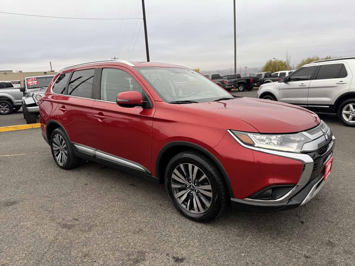 2019 Mitsubishi Outlander SE